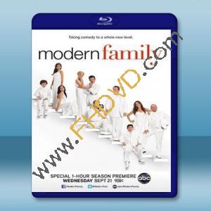  摩登家庭 Modern Family 第3季 【3碟】 藍光25G